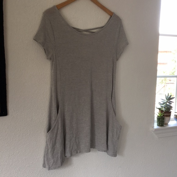 Loose Knit Tunic with Pockets - Picture 1 of 8